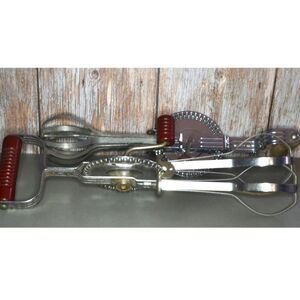 Pair Of Vintage Ekco Hi-Speed Egg Beaters Kitchen Decor Farmhouse Tools